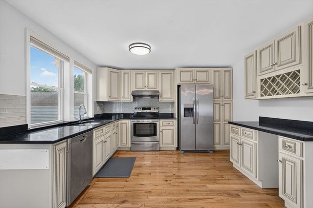 524 Lowell St, Methuen, MA 01844