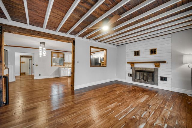 3294 W 400 N, La Porte, IN 46350