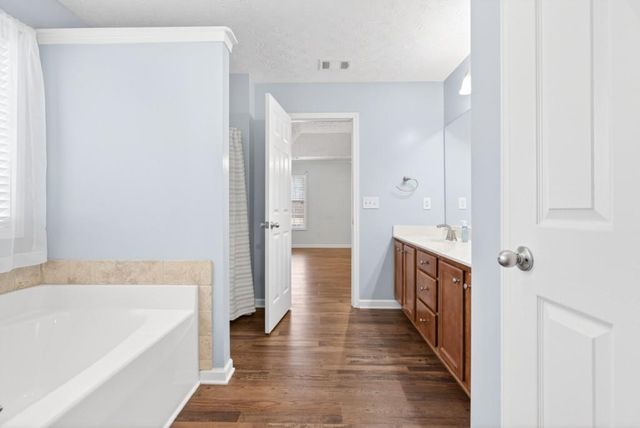 3338 Gardenside Walk, Loganville, GA 30052