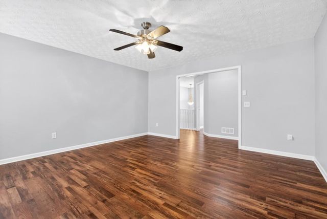 3338 Gardenside Walk, Loganville, GA 30052