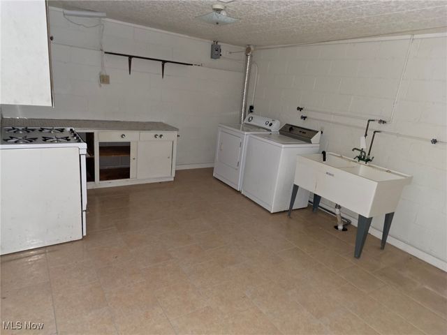 216 Kraft Street, Berea, OH 44017