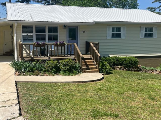 104 Oak Street, Jasper, AR 72641