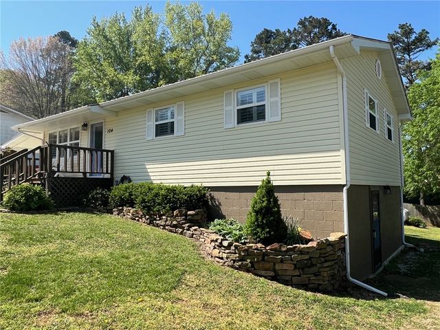 104 Oak Street, Jasper, AR 72641