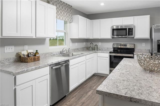 112 Bearing WAY, Portsmouth, VA 23701