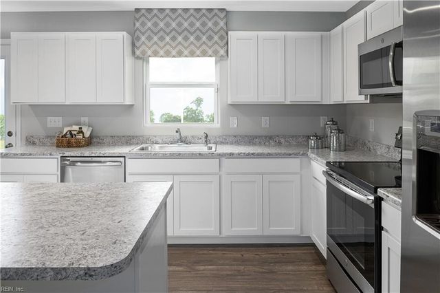 112 Bearing WAY, Portsmouth, VA 23701