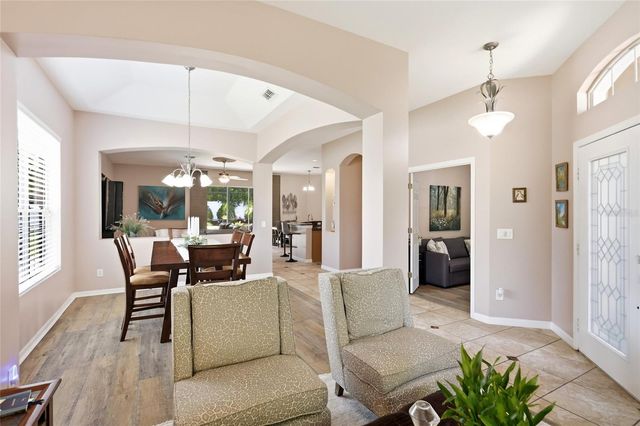 106 ALEXANDRIA PLACE DR, Apopka, FL 32712