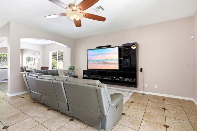 106 ALEXANDRIA PLACE DR, Apopka, FL 32712