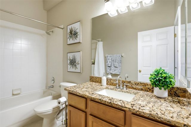 106 ALEXANDRIA PLACE DR, Apopka, FL 32712