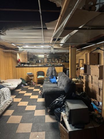 8641 S May Street, Chicago, IL 60620