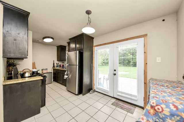 607 Airline Drive, Conroe, TX 77301