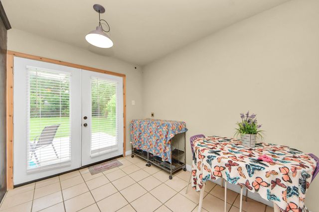 607 Airline Drive, Conroe, TX 77301