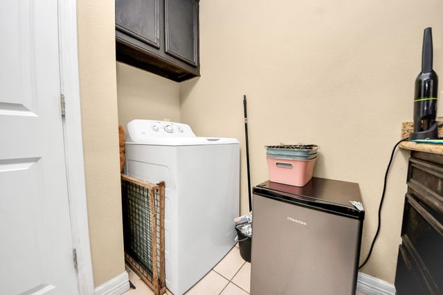 607 Airline Drive, Conroe, TX 77301