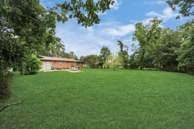 607 Airline Drive, Conroe, TX 77301