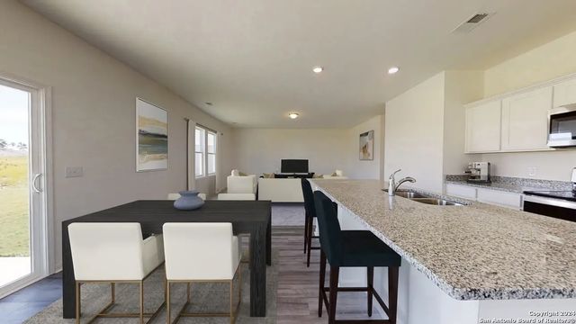 7323 Winding Pass, San Antonio, TX 78252