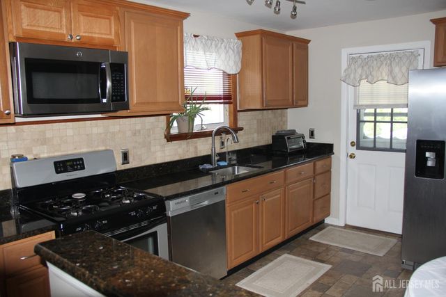 79 Lafayette Street, Milltown, NJ 08850