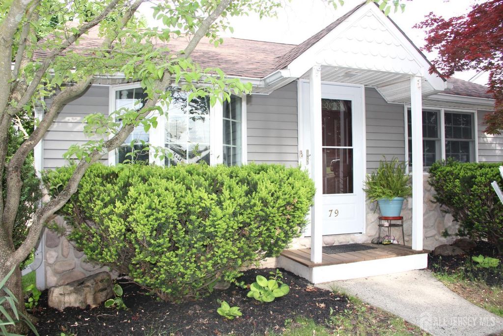 79 Lafayette Street, Milltown, NJ 08850