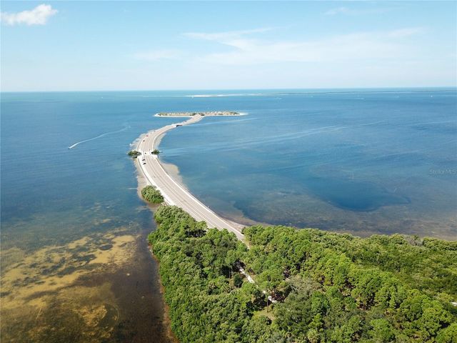 3399 MERMOOR DRIVE 207, Palm Harbor, FL 34685