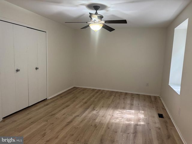 5230 LONSDALE DR, Springfield, VA 22151