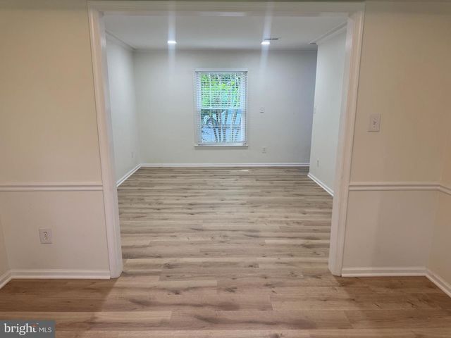 5230 LONSDALE DR, Springfield, VA 22151