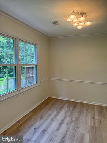 5230 LONSDALE DR, Springfield, VA 22151