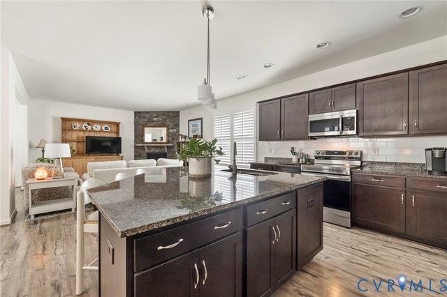 16817 Gossamer Dr, Moseley, VA 23120