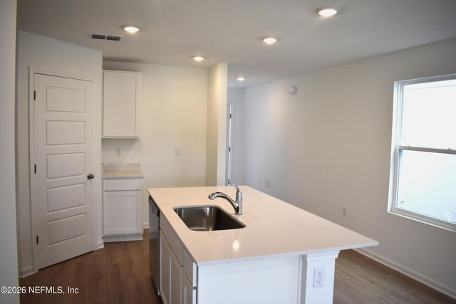 2733 IRON ROCK Court, Jacksonville, FL 32254