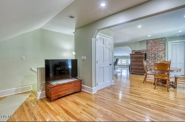 515 West Main Street, Rogersville, TN 37857