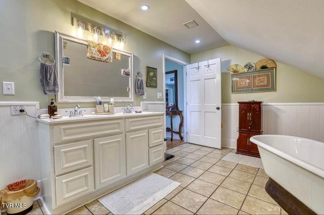 515 West Main Street, Rogersville, TN 37857
