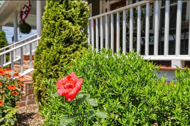 515 West Main Street, Rogersville, TN 37857
