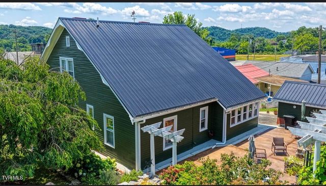 515 West Main Street, Rogersville, TN 37857