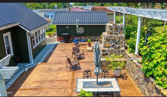 515 West Main Street, Rogersville, TN 37857