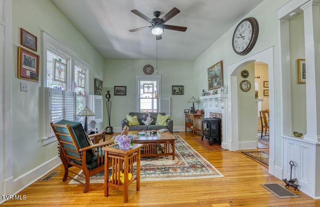 515 West Main Street, Rogersville, TN 37857