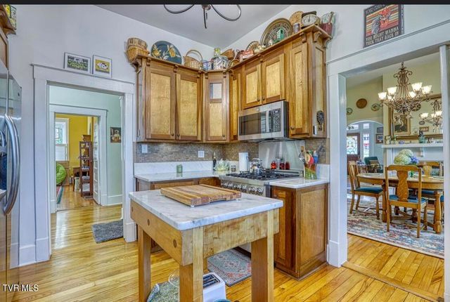 515 West Main Street, Rogersville, TN 37857
