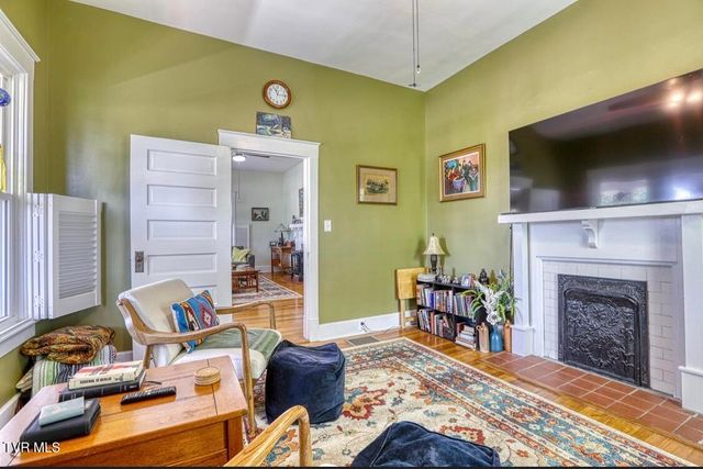 515 West Main Street, Rogersville, TN 37857