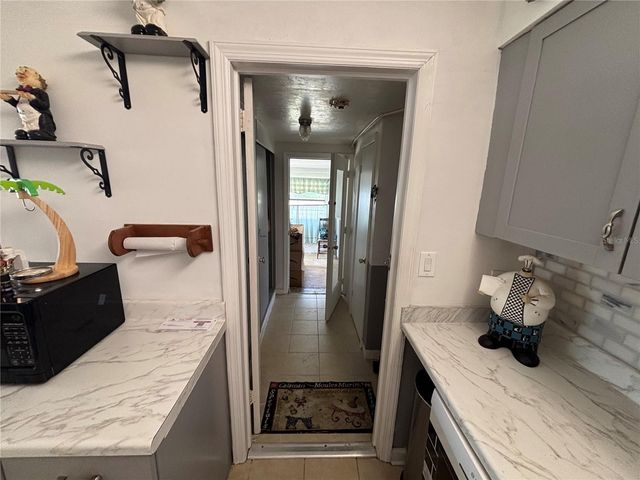 262 WALTER AVENUE, Frostproof, FL 33843