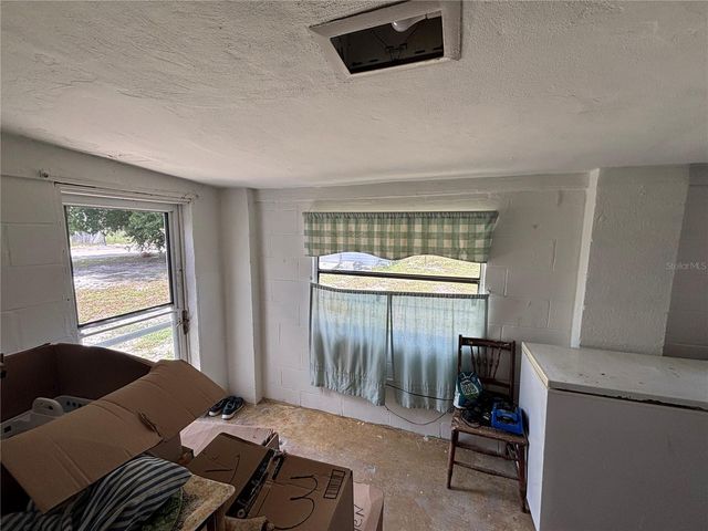 262 WALTER AVENUE, Frostproof, FL 33843