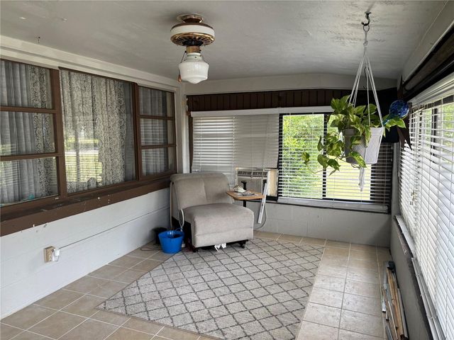 262 WALTER AVENUE, Frostproof, FL 33843