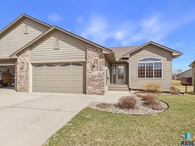 3418 S Harmony Dr Drive, Sioux Falls, SD 57110