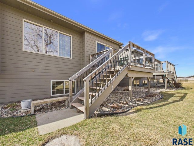 3418 S Harmony Dr Drive, Sioux Falls, SD 57110