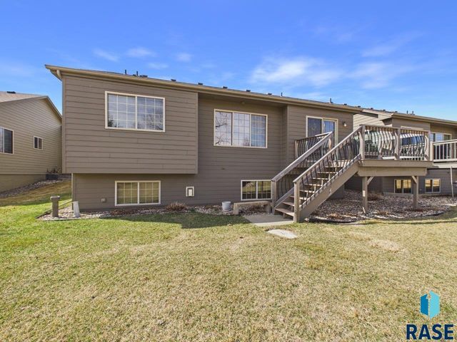 3418 S Harmony Dr Drive, Sioux Falls, SD 57110