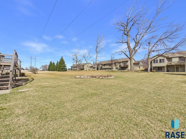 3418 S Harmony Dr Drive, Sioux Falls, SD 57110