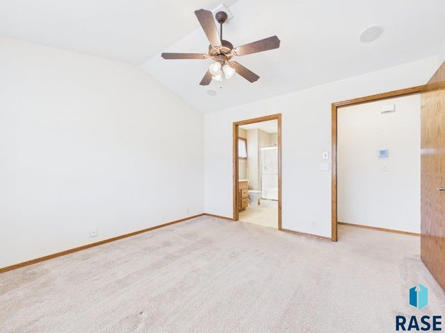 3418 S Harmony Dr Drive, Sioux Falls, SD 57110