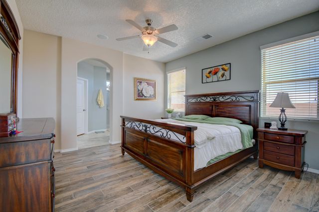 412 Landing Trail NE, Rio Rancho, NM 87124