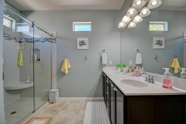 412 Landing Trail NE, Rio Rancho, NM 87124