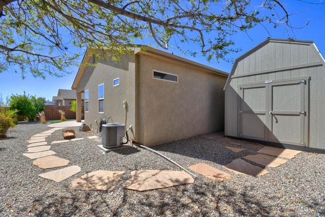 412 Landing Trail NE, Rio Rancho, NM 87124