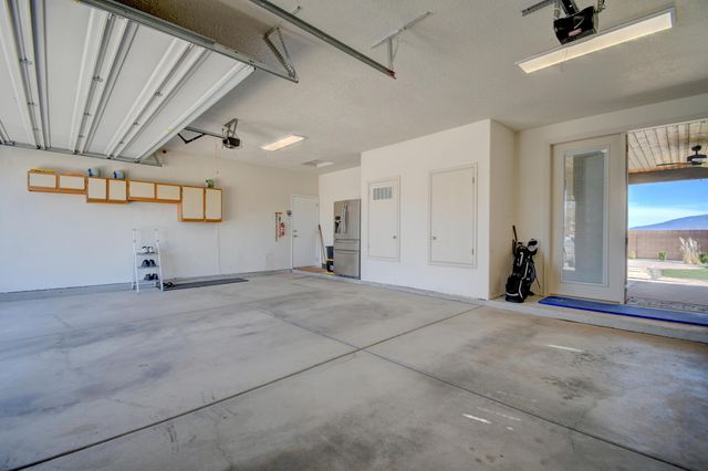 412 Landing Trail NE, Rio Rancho, NM 87124