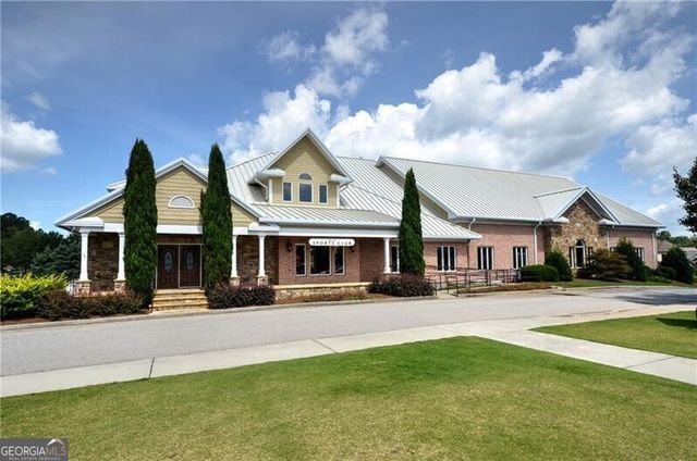 2415 Red Wine Oak Drive, Braselton, GA 30517