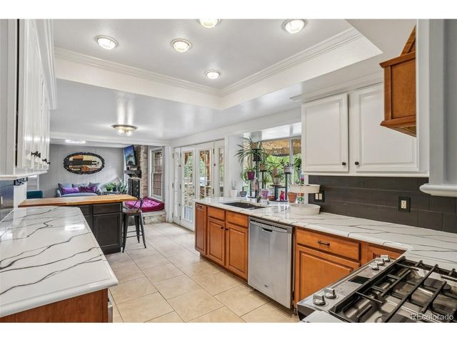 11556 E Amherst Cir N, Aurora, CO 80014