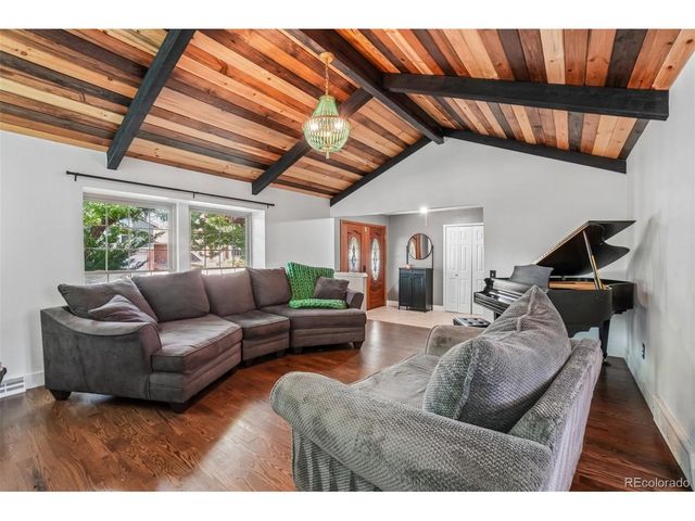 11556 E Amherst Cir N, Aurora, CO 80014