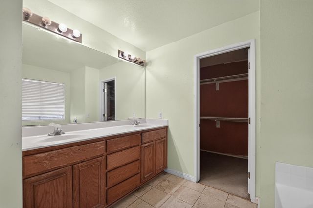 5603 Vintage Cir, Stockton, CA 95219